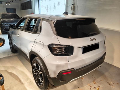 Jeep Avenger 1.2 turbo e-hybrid mhev Summit fwd 110cv edct6 (3)