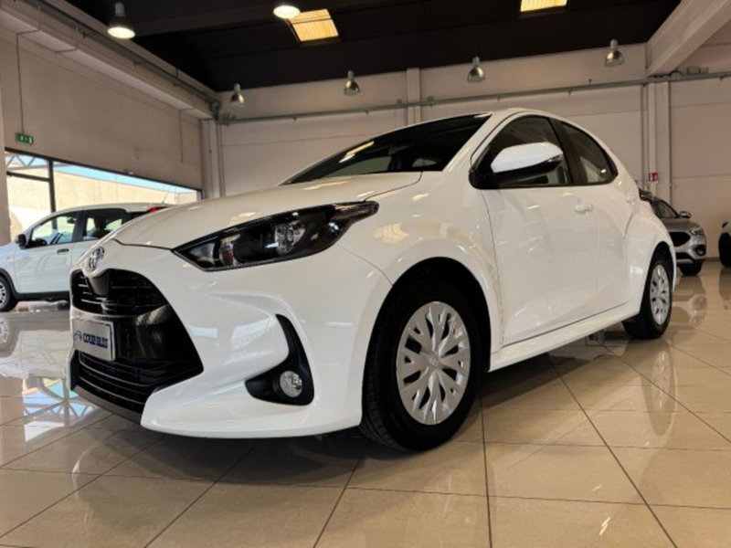 Toyota Yaris 1.0 5 porte Active