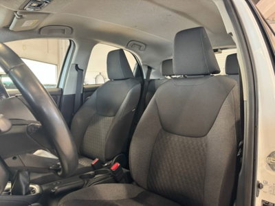 Toyota Yaris 1.0 5 porte Active (13)