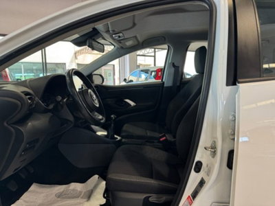 Toyota Yaris 1.0 5 porte Active (14)