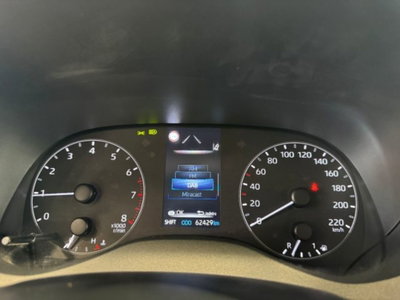 Toyota Yaris 1.0 5 porte Active (18)