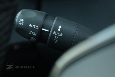 Peugeot 2008 PureTech 130 S&S Allure (17)
