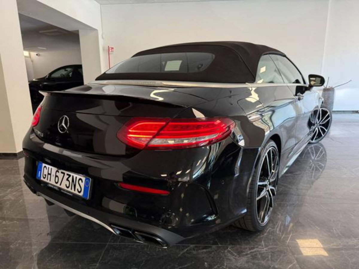 Mercedes-Benz Classe C Cabrio 43 4Matic AMG Cabrio Sport (7)
