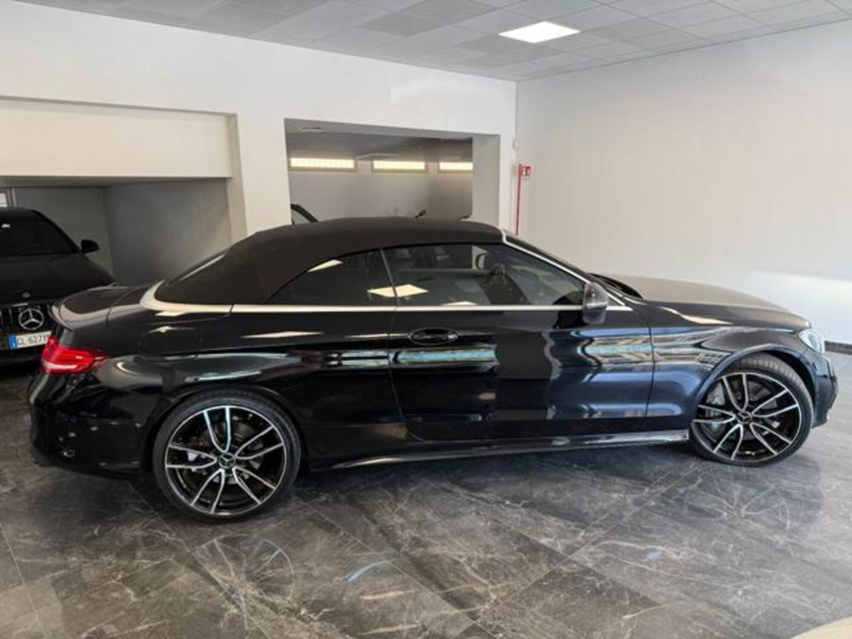 Mercedes-Benz Classe C Cabrio 43 4Matic AMG Cabrio Sport (9)