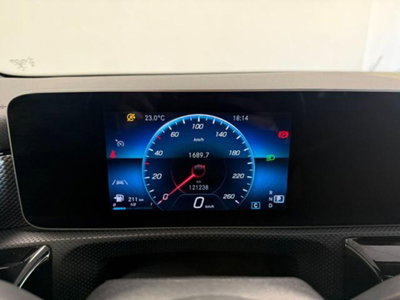 Mercedes-Benz CLA Shooting Brake 200 d Automatic Shooting Brake Executive (17)