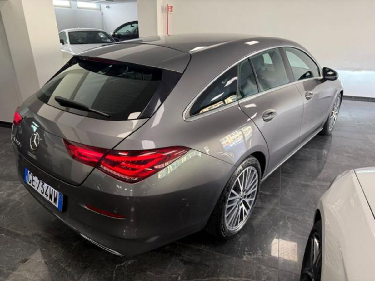 Mercedes-Benz CLA Shooting Brake 200 d Automatic Shooting Brake Executive (7)