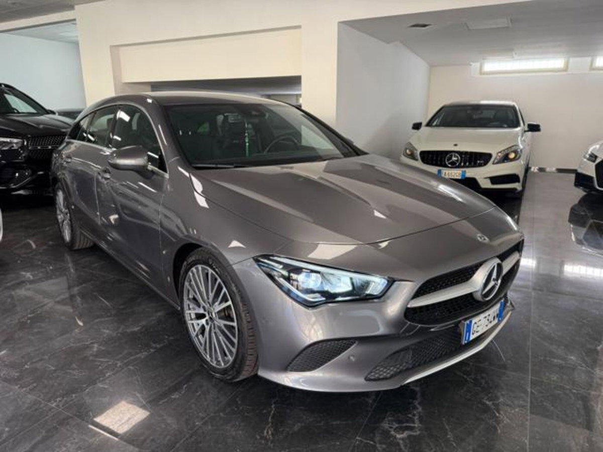 Mercedes-Benz CLA Shooting Brake 200 d Automatic Shooting Brake Executive (9)