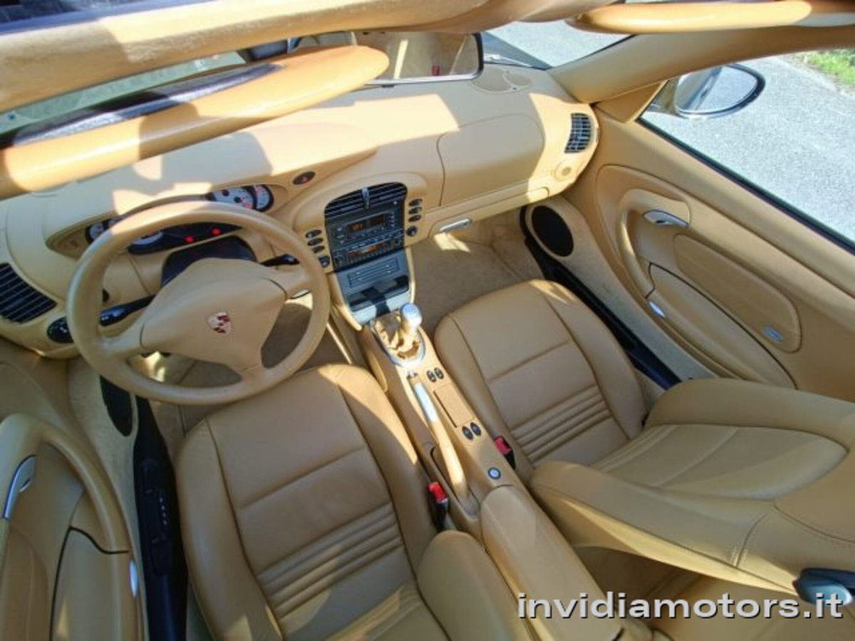 Porsche 911 Coupé Carrera 4S cat (18)