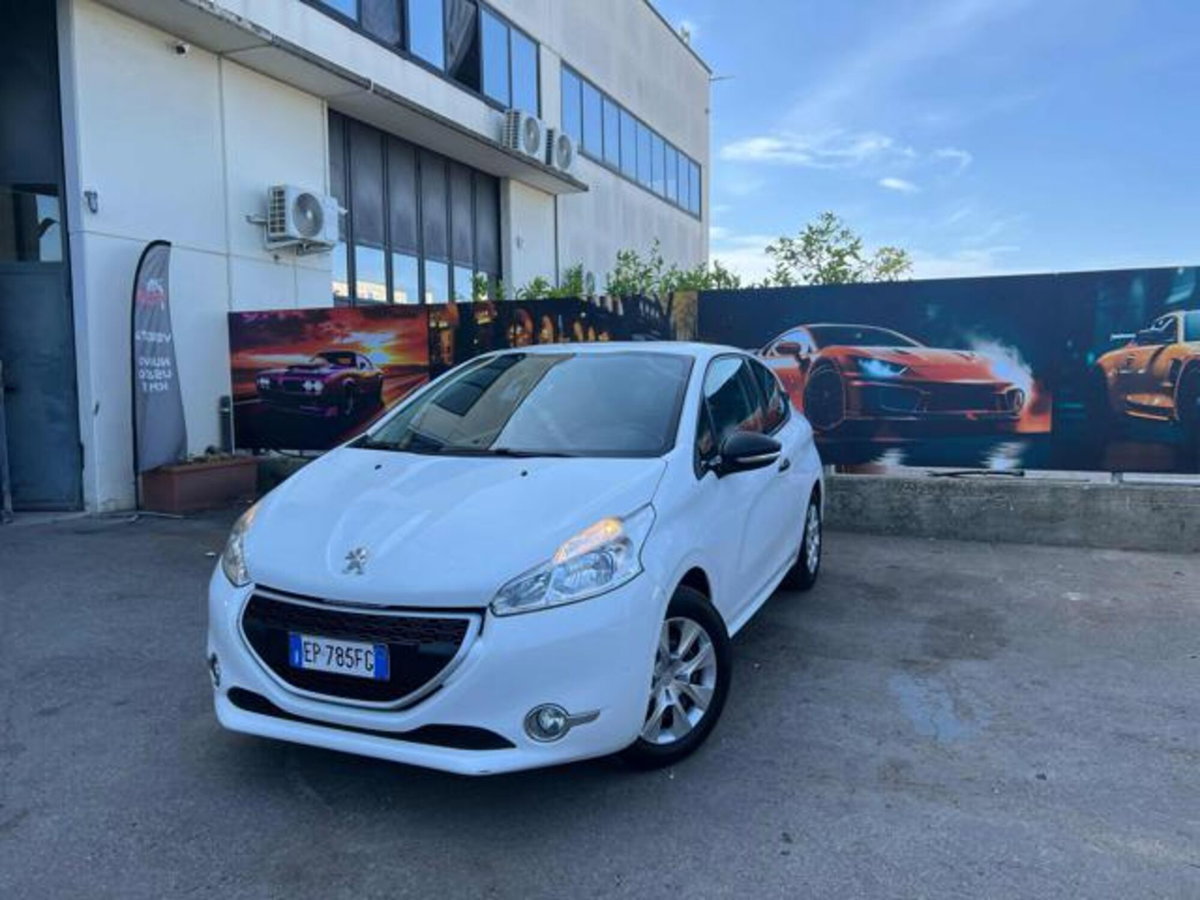 Peugeot 208 VTi 82 CV 3 porte Allure