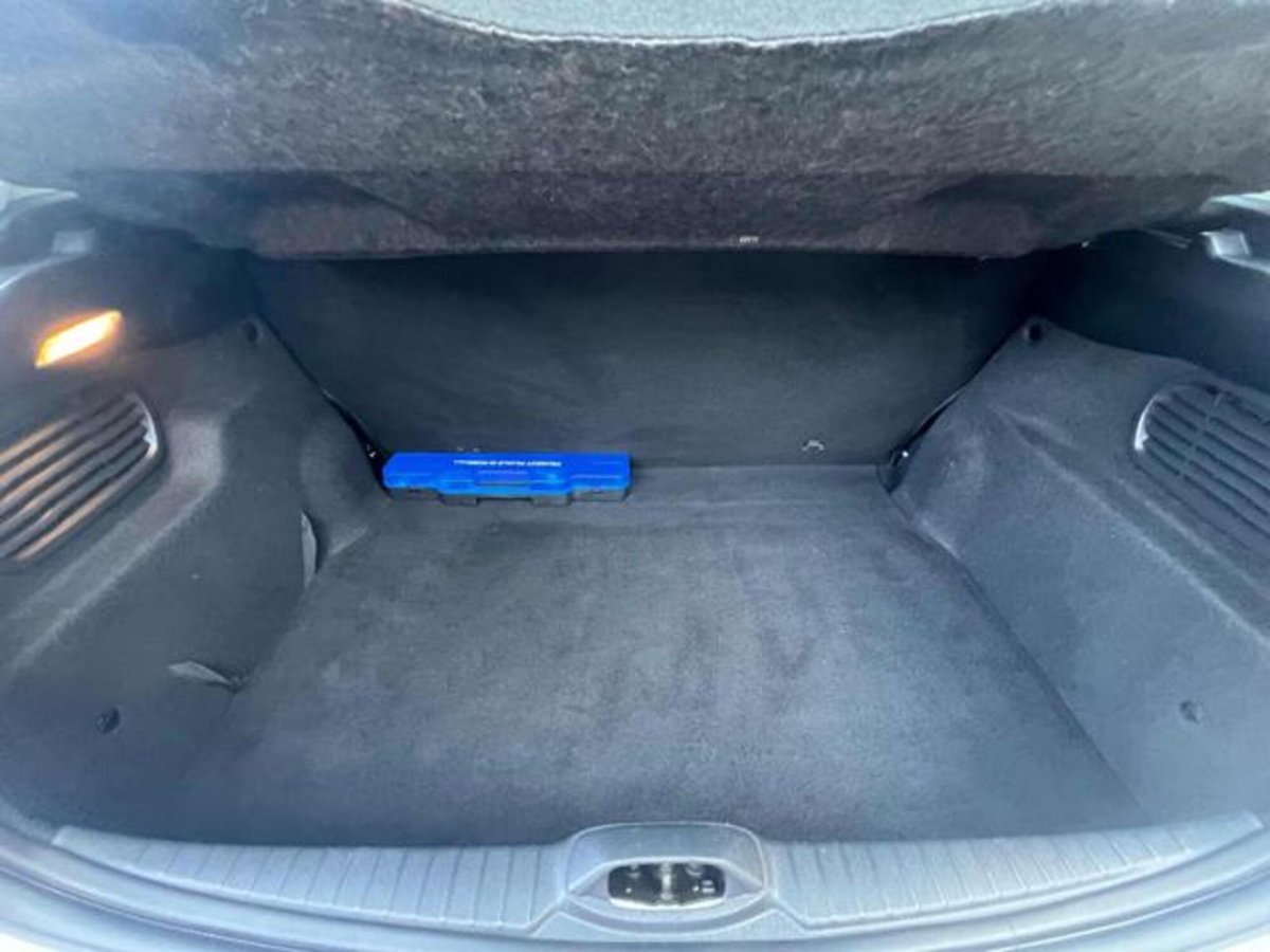 Peugeot 208 VTi 82 CV 3 porte Allure (13)
