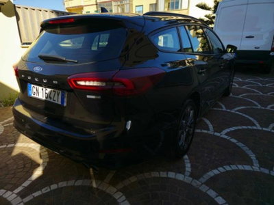 Ford Focus Station Wagon 1.0 EcoBoost Hybrid 155 CV SW ST-Line (6)