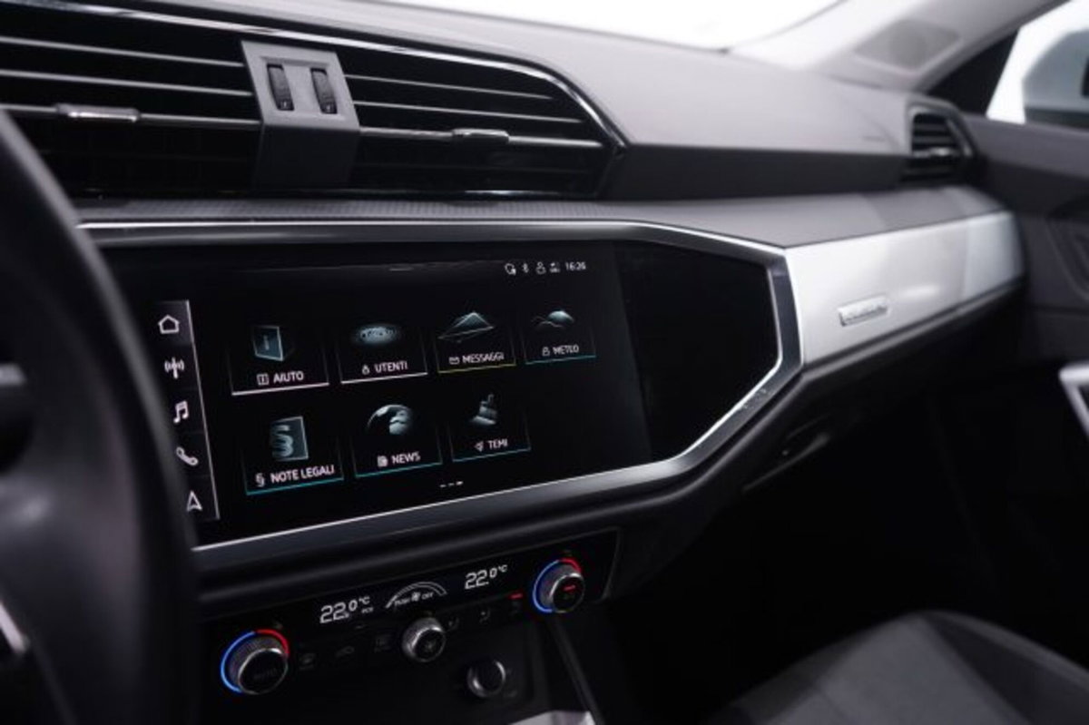Audi Q3 Sportback 35 TDI quattro S tronic Business Plus (16)