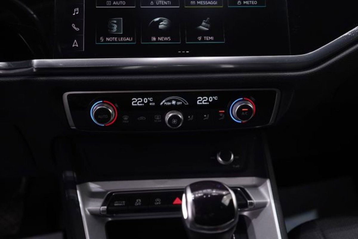 Audi Q3 Sportback 35 TDI quattro S tronic Business Plus (17)