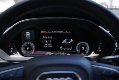 Audi Q3 35 2.0 tdi Identity Black s-tronic (8)