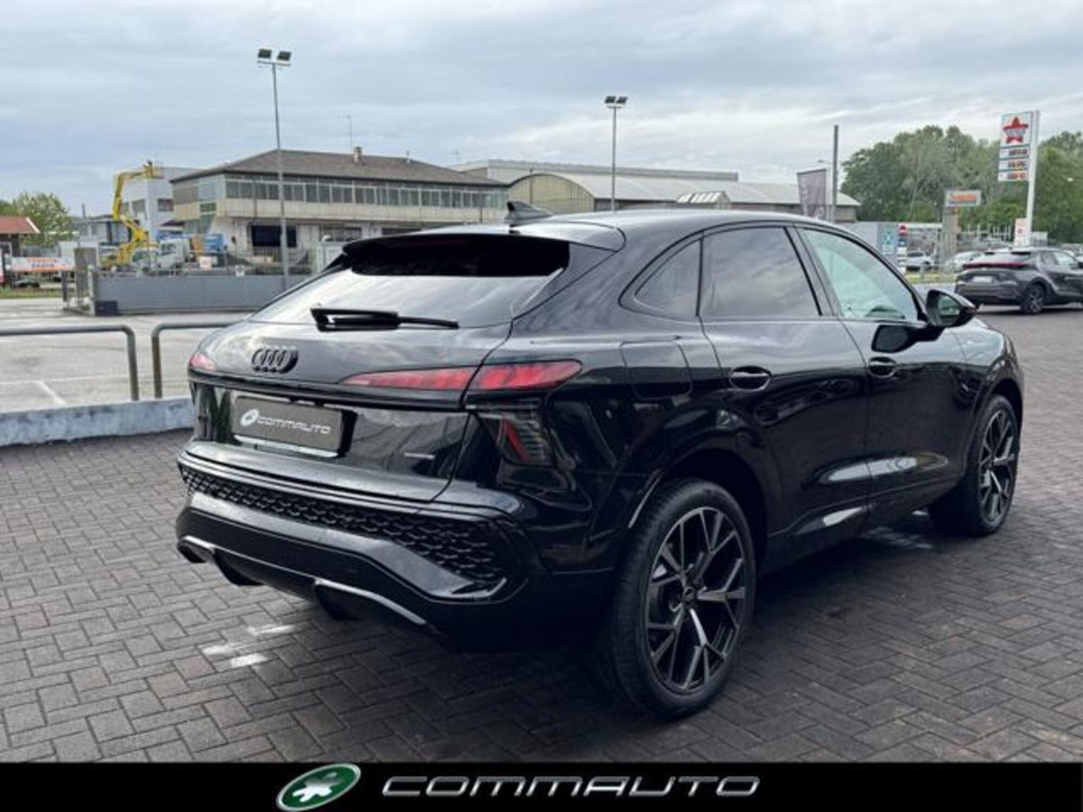 Audi Q3 Sportback 2.0 tfsi S line edition quattro 204cv s-tronic (4)