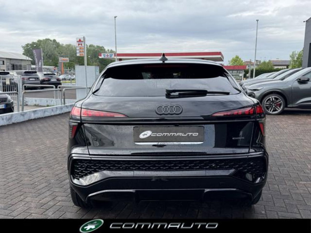 Audi Q3 Sportback 2.0 tfsi S line edition quattro 204cv s-tronic (5)