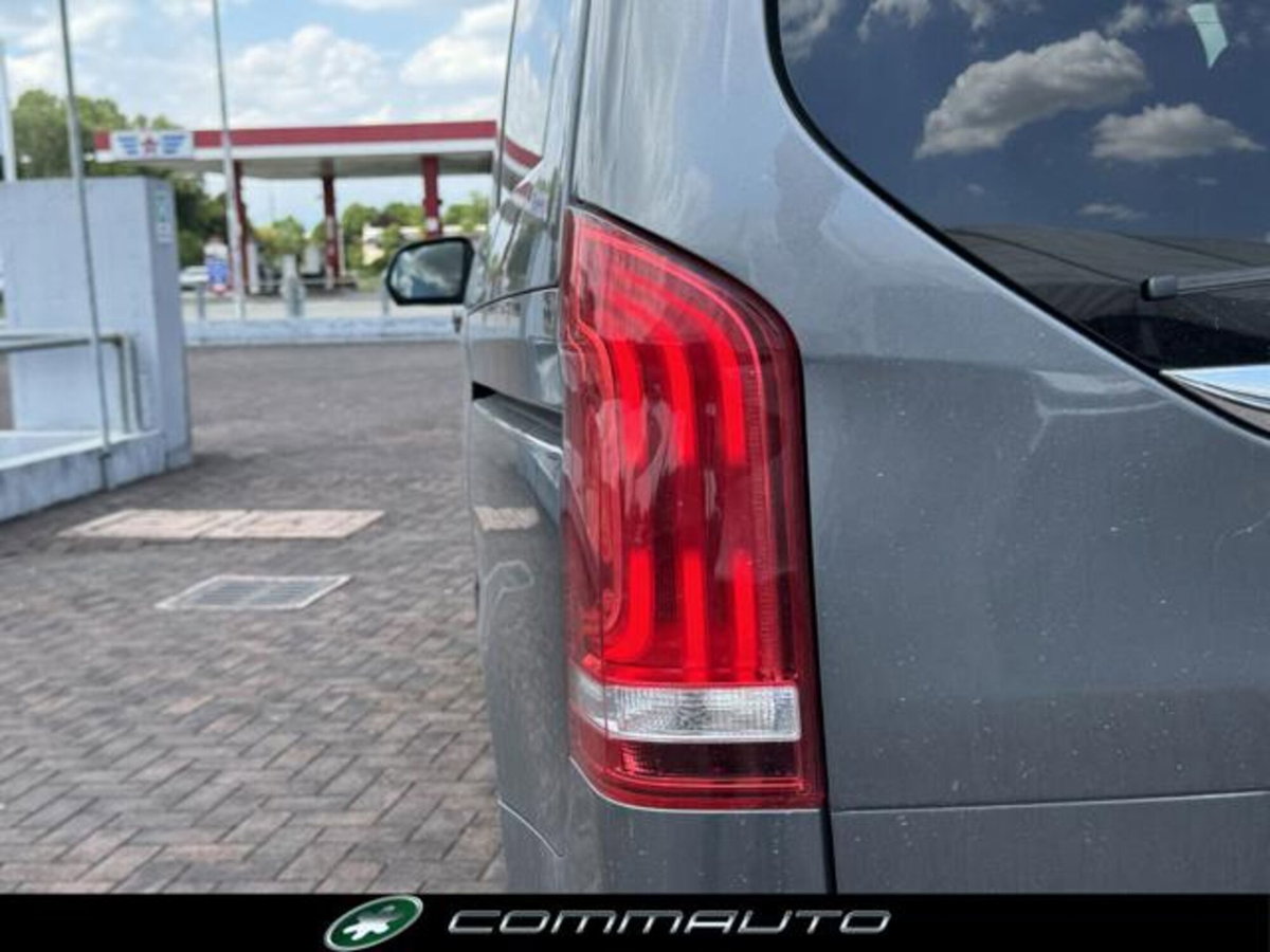 Mercedes-Benz Classe V 220 d Automatic 4Matic Premium Compact (6)