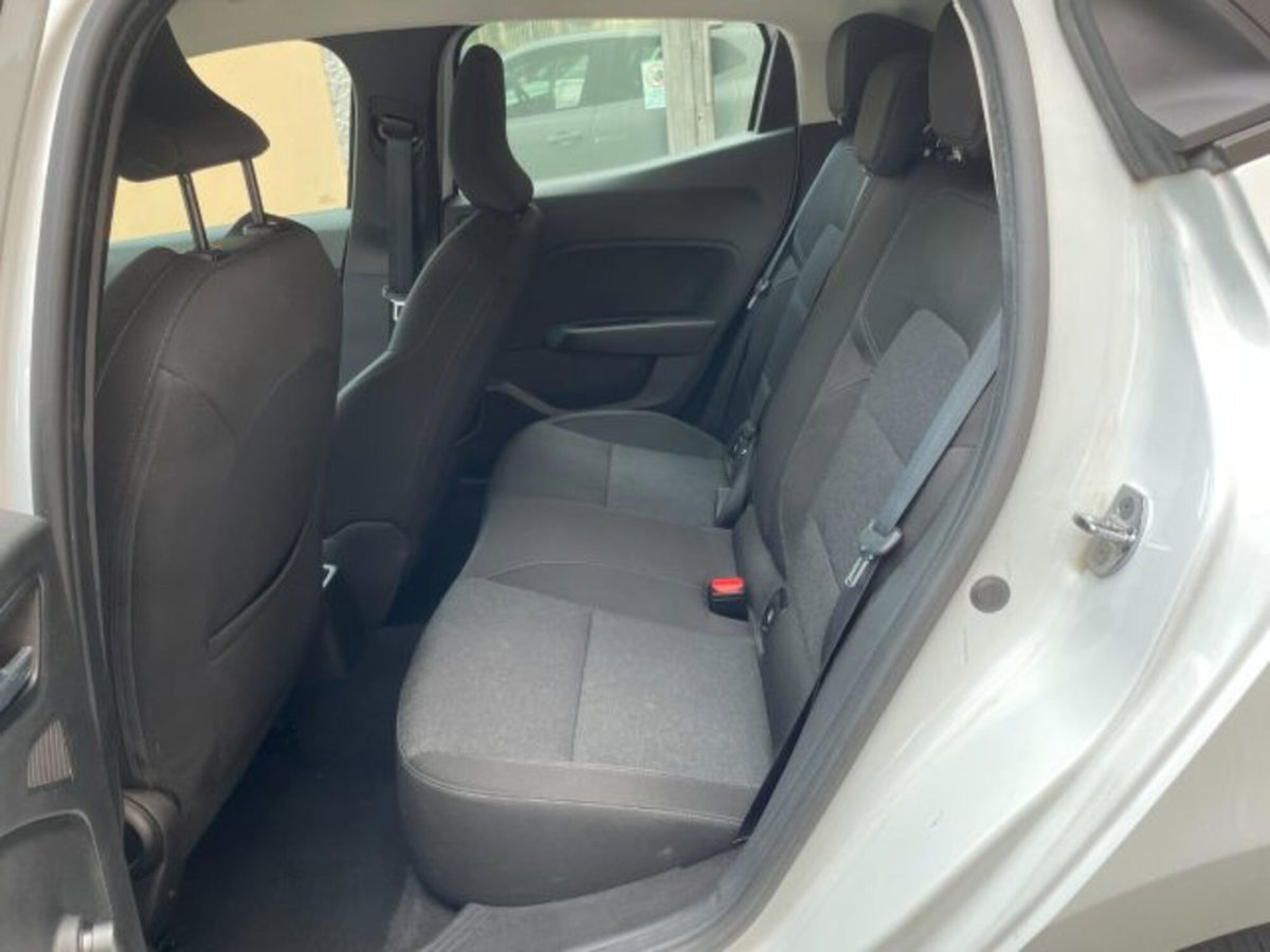 Renault Clio TCe 90 CV 5 porte Equilibre (10)