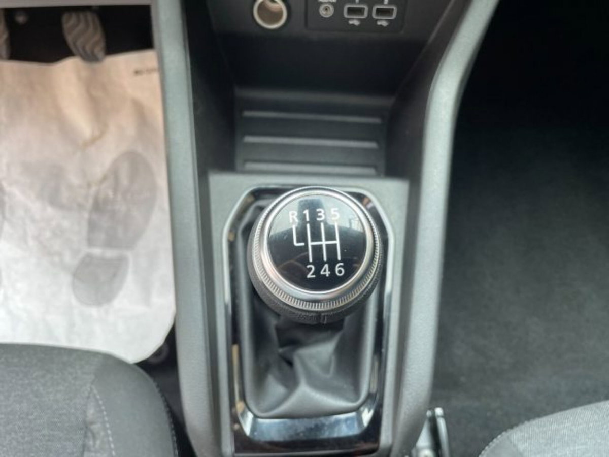 Renault Clio TCe 90 CV 5 porte Equilibre (13)