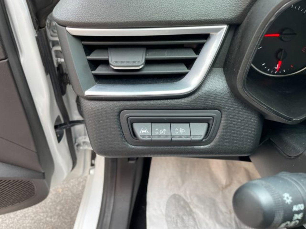 Renault Clio TCe 90 CV 5 porte Equilibre (14)
