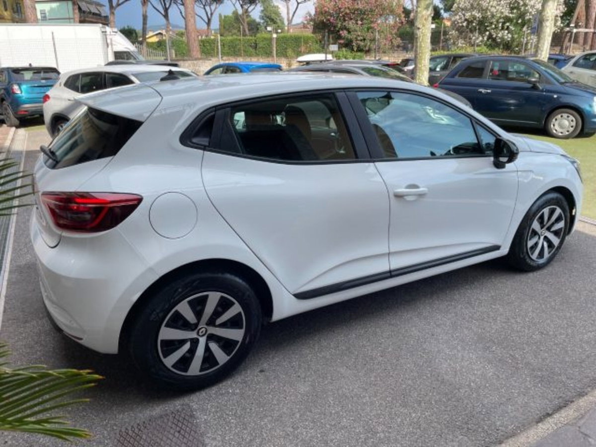 Renault Clio TCe 90 CV 5 porte Equilibre (4)