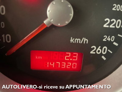 Audi TT Coupé 1.8 T 20V 179 CV cat quattro (14)
