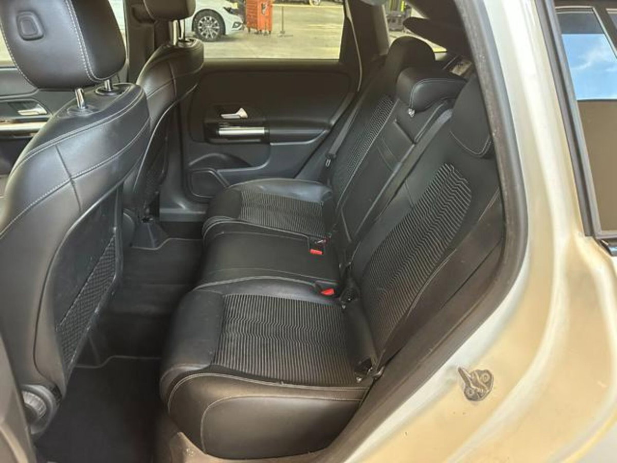 Mercedes-Benz Classe B 180 d Automatic Sport Plus (12)