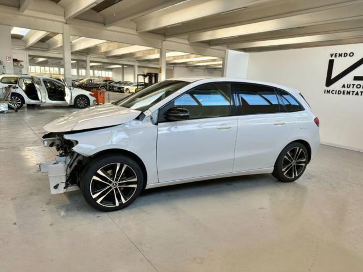 Mercedes-Benz Classe B 180 d Automatic Sport Plus (4)