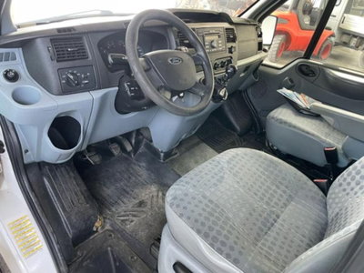 Ford Transit Van Furgone 330L 2.2 TDCi/140 PL-TM Combi (12)