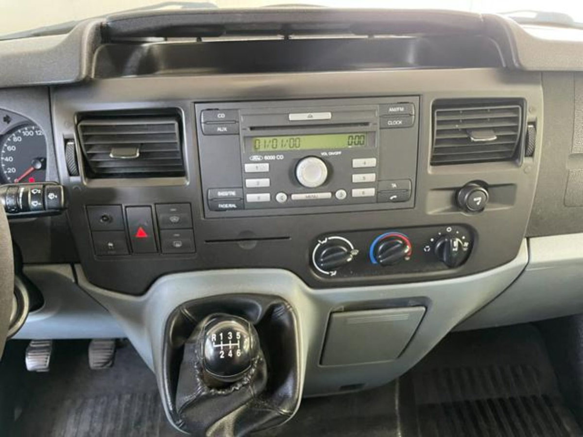 Ford Transit Van Furgone 330L 2.2 TDCi/140 PL-TM Combi (15)