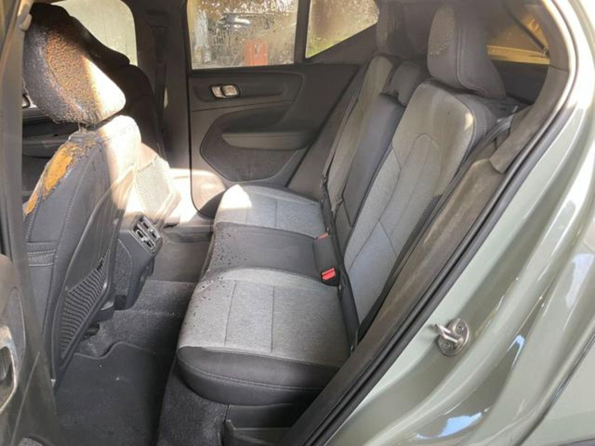 Volvo XC40 B3 automatico Essential (13)