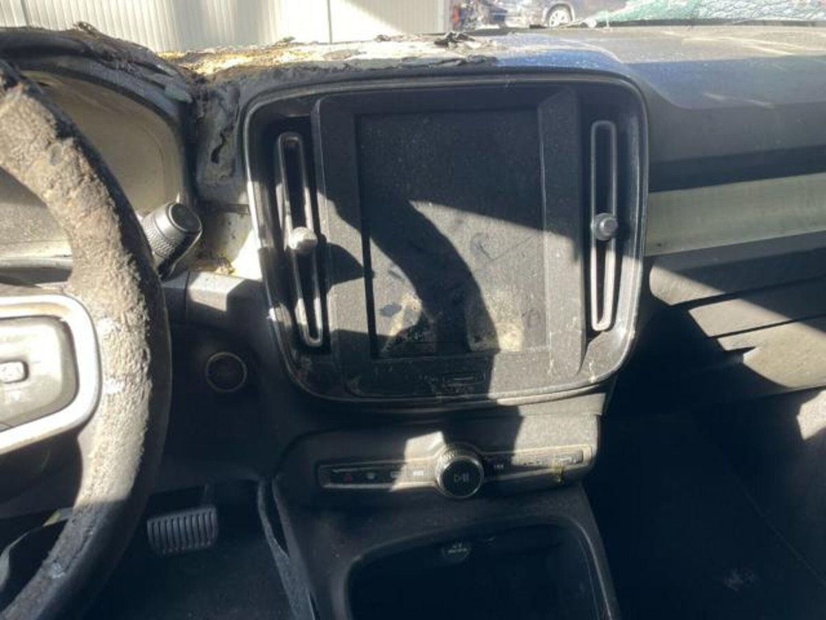 Volvo XC40 B3 automatico Essential (17)