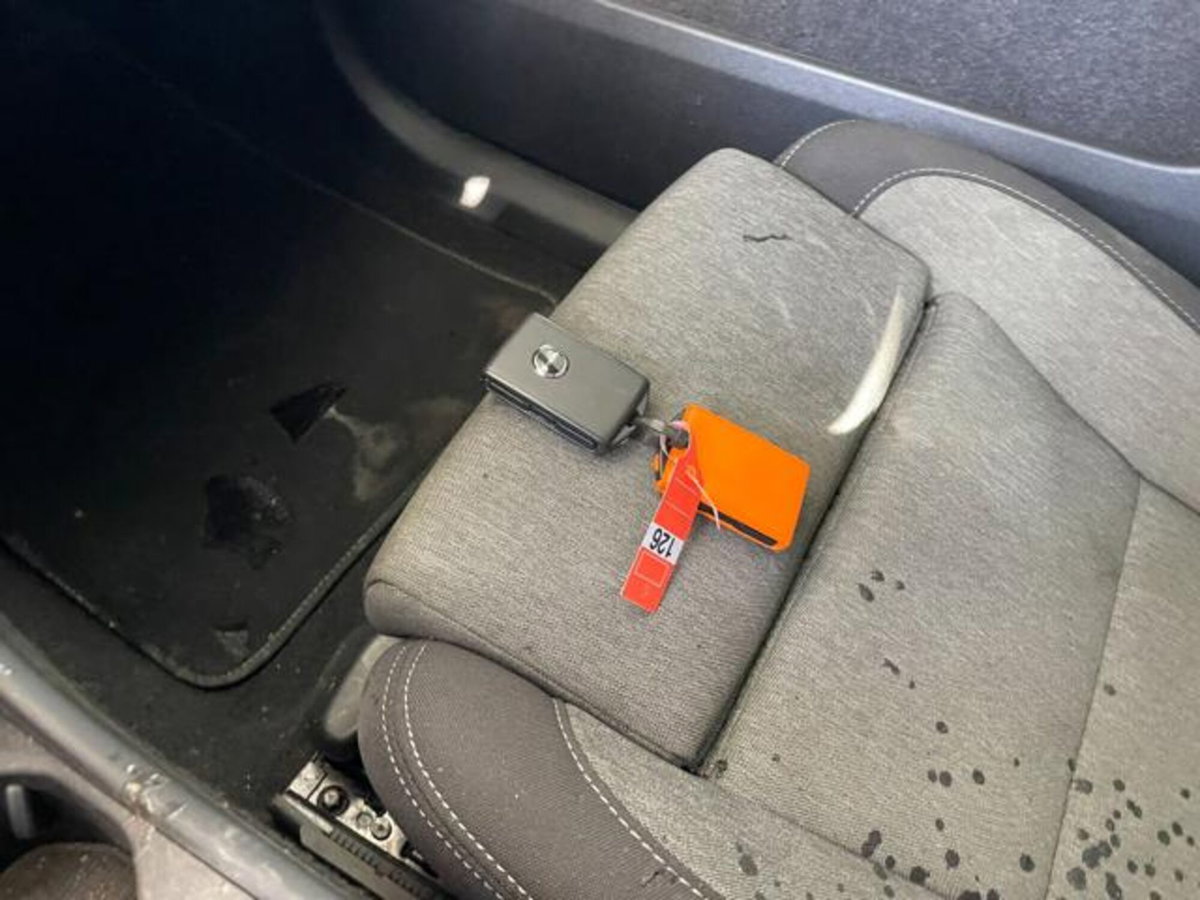 Volvo XC40 B3 automatico Essential (19)