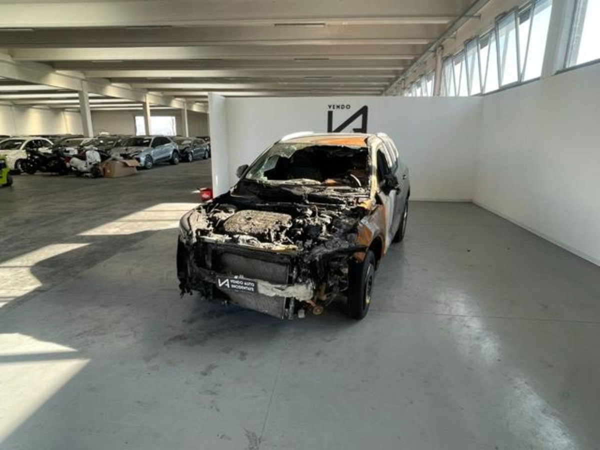 Volvo XC40 B3 automatico Essential (3)