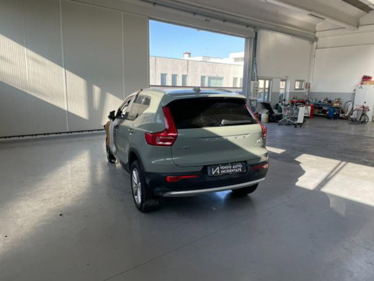 Volvo XC40 B3 automatico Essential (5)
