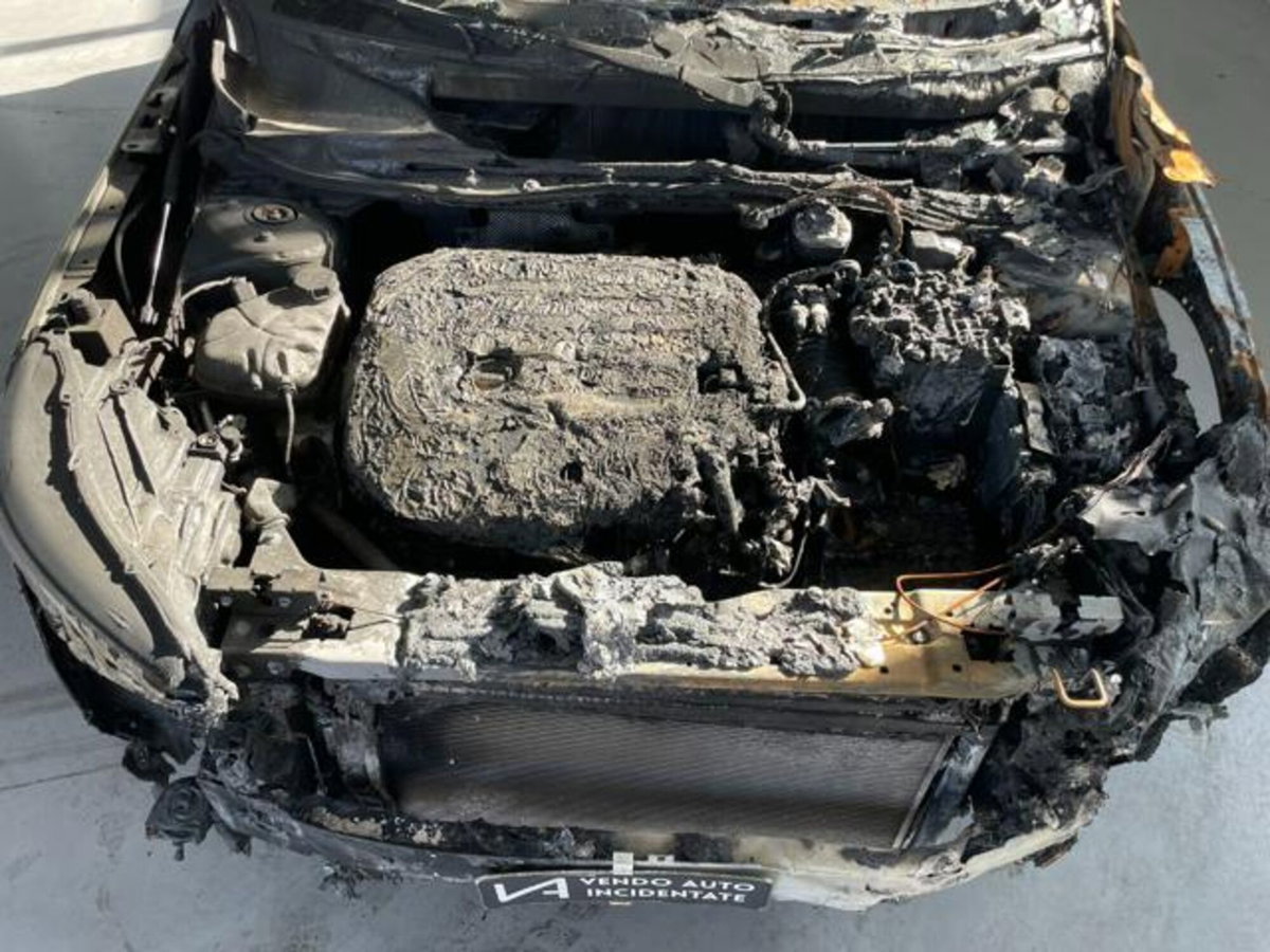 Volvo XC40 B3 automatico Essential (9)
