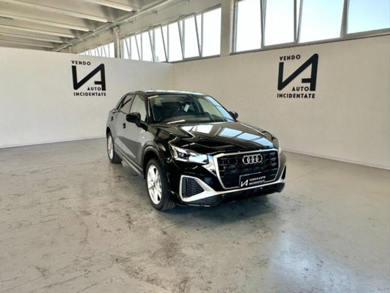 Audi Q2 35 1.5 tfsi Identity Black s-tronic