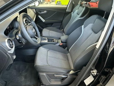 Audi Q2 35 1.5 tfsi Identity Black s-tronic (14)