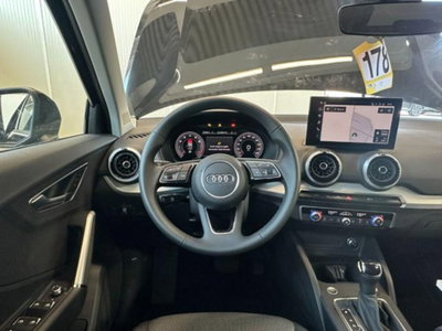 Audi Q2 35 1.5 tfsi Identity Black s-tronic (18)