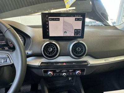 Audi Q2 35 1.5 tfsi Identity Black s-tronic (19)
