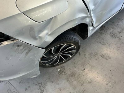 Volkswagen Golf Variant 1.0 eTSI EVO DSG Life (10)