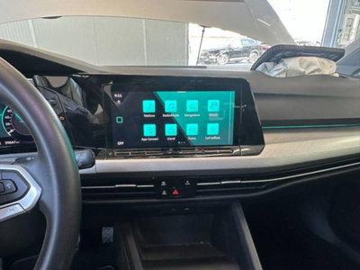 Volkswagen Golf Variant 1.0 eTSI EVO DSG Life (18)