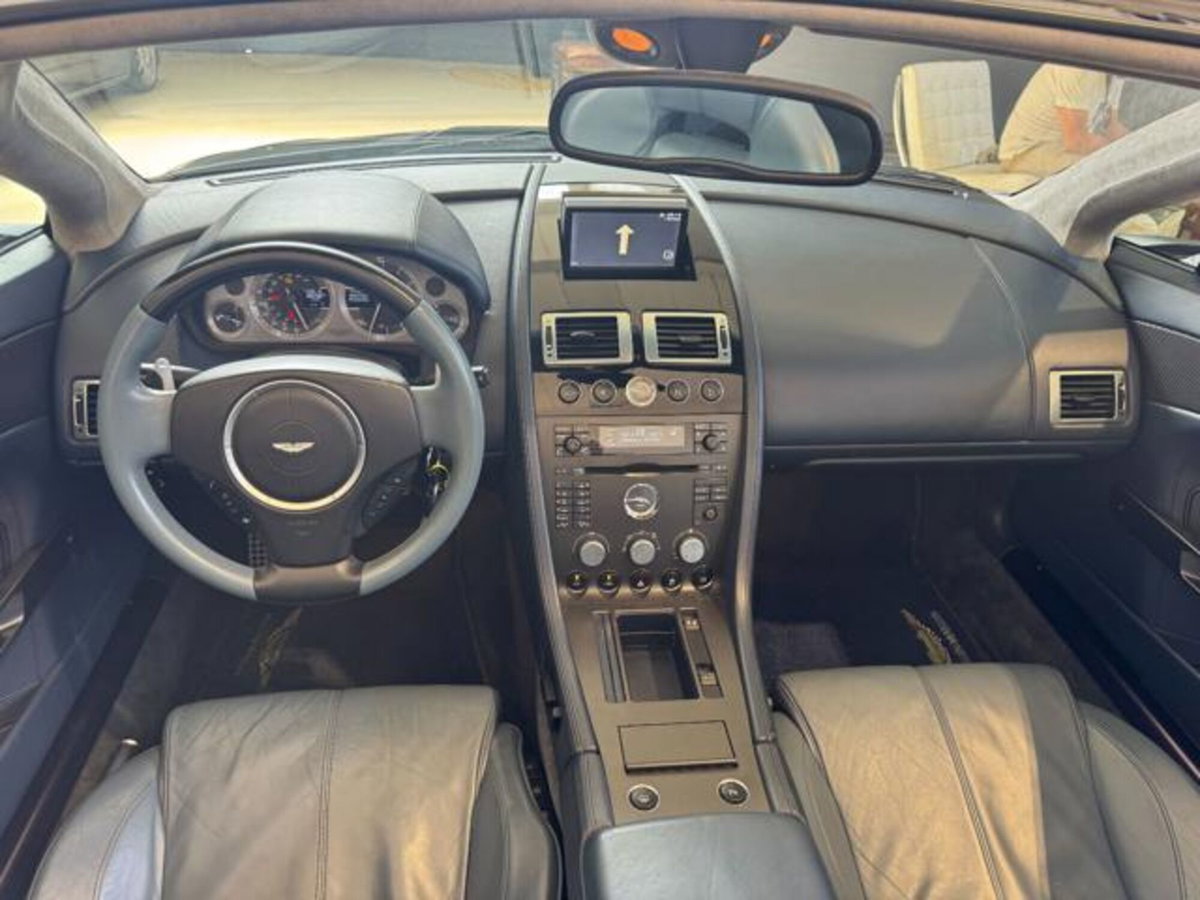 Aston Martin V8 Vantage Cabrio V8 Vantage Roadster (10)