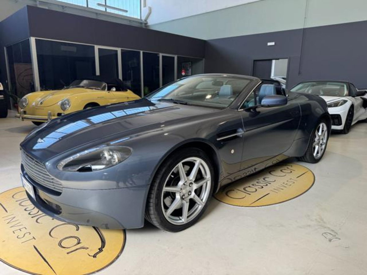 Aston Martin V8 Vantage Cabrio V8 Vantage Roadster (3)