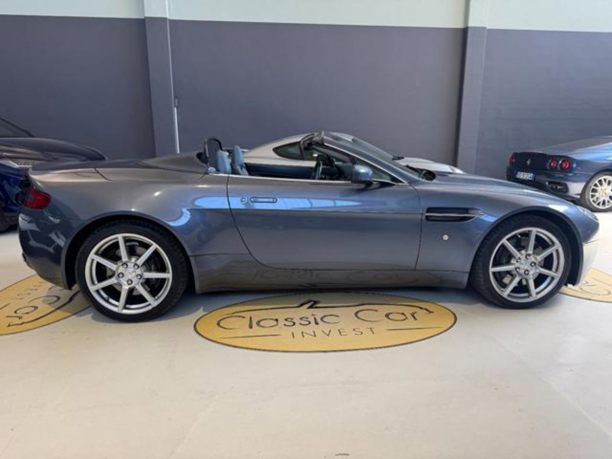Aston Martin V8 Vantage Cabrio V8 Vantage Roadster (7)