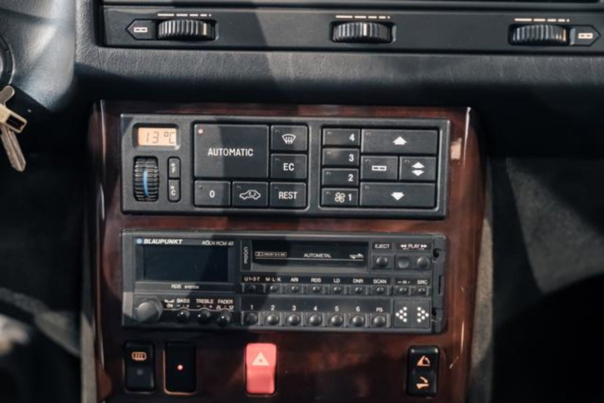 Mercedes-Benz 320 Cabrio 320 SL cat (14)