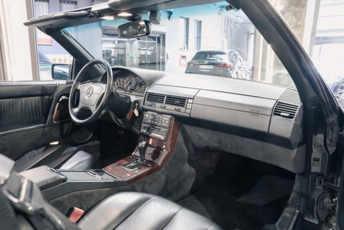 Mercedes-Benz 320 Cabrio 320 SL cat (15)
