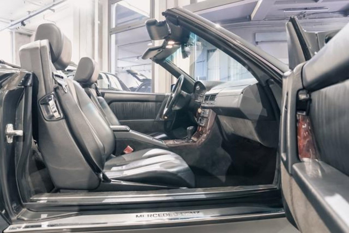 Mercedes-Benz 320 Cabrio 320 SL cat (8)