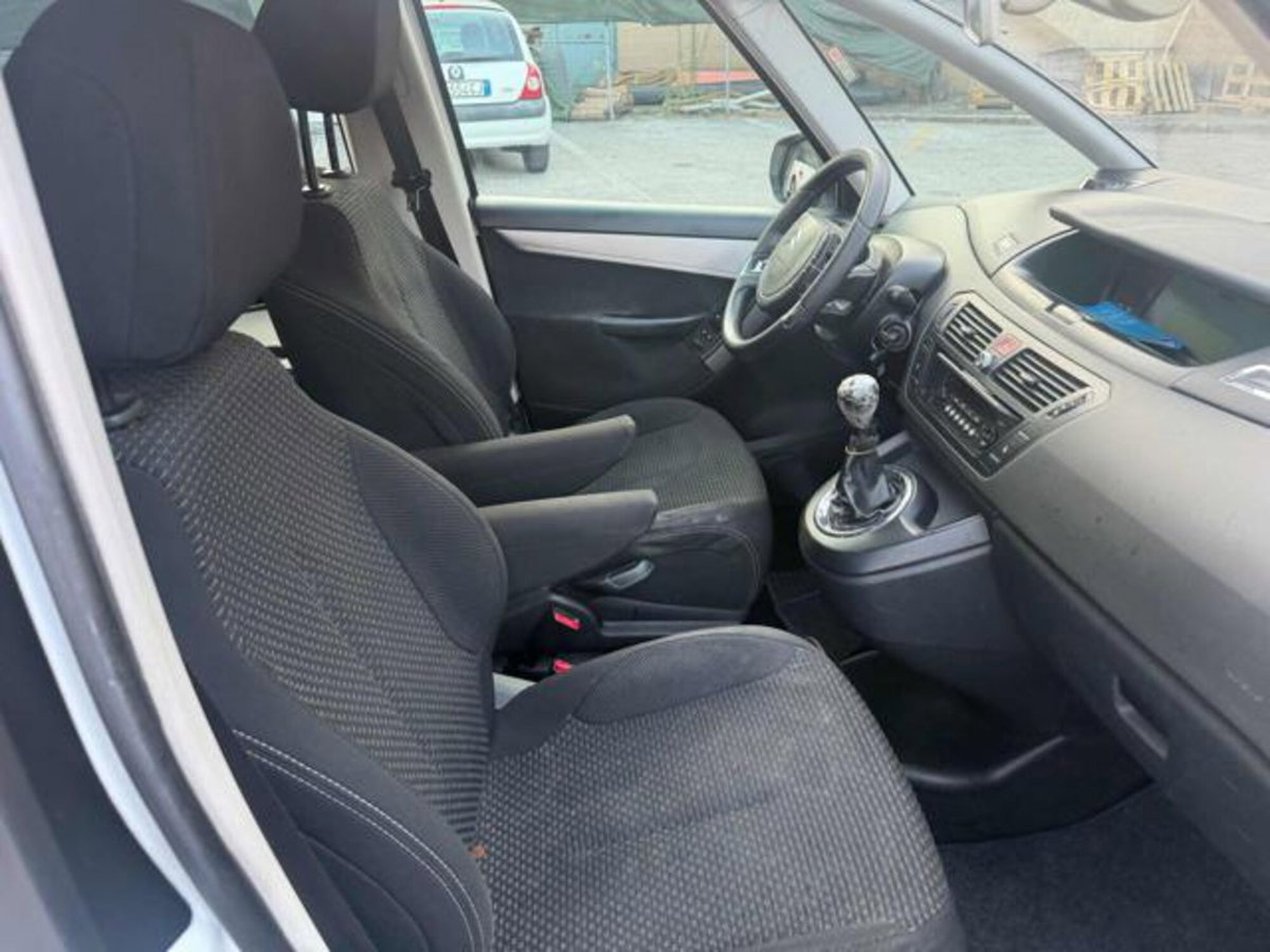 Citroen C4 Gran Picasso 1.6 VTi 120 Perfect (4)