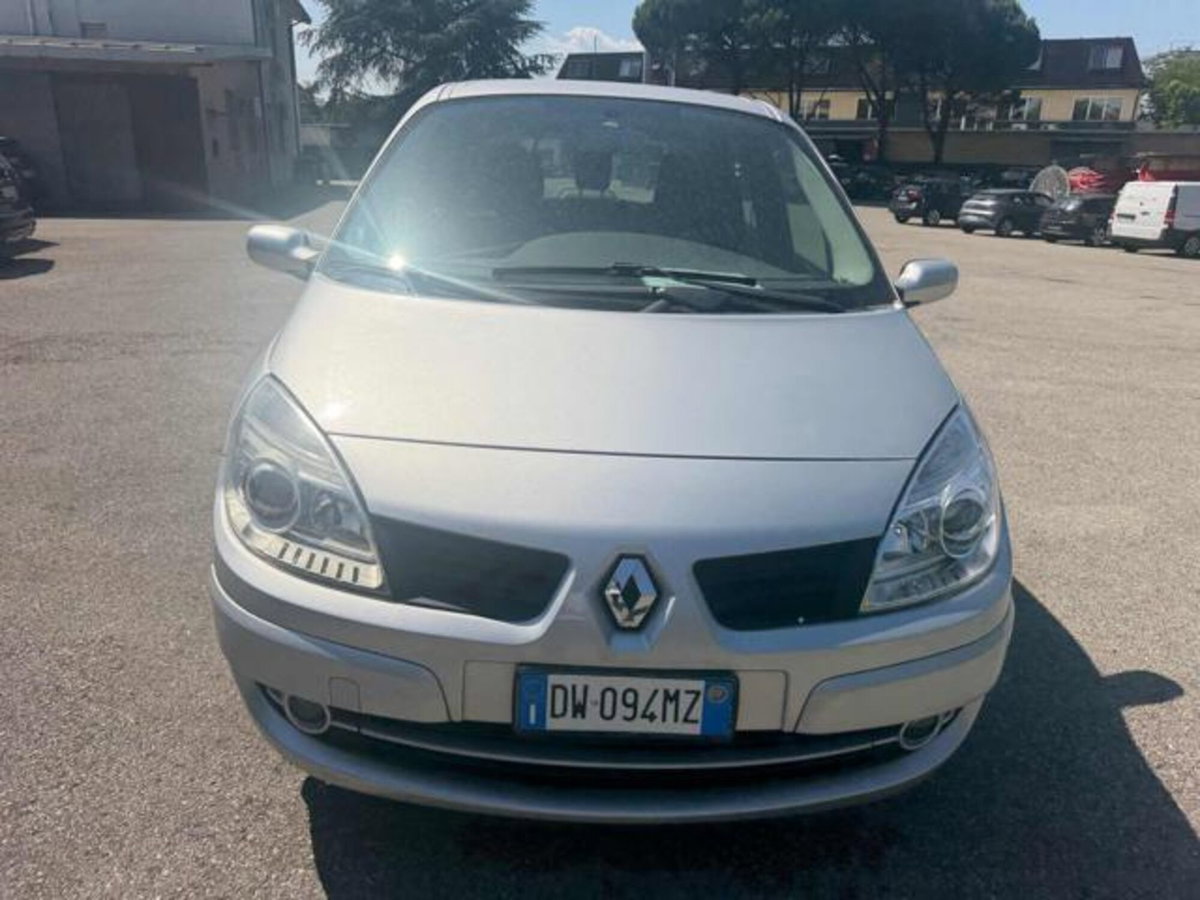 Renault Scenic E-Tech Electric 1.9 dCi/130CV (15)